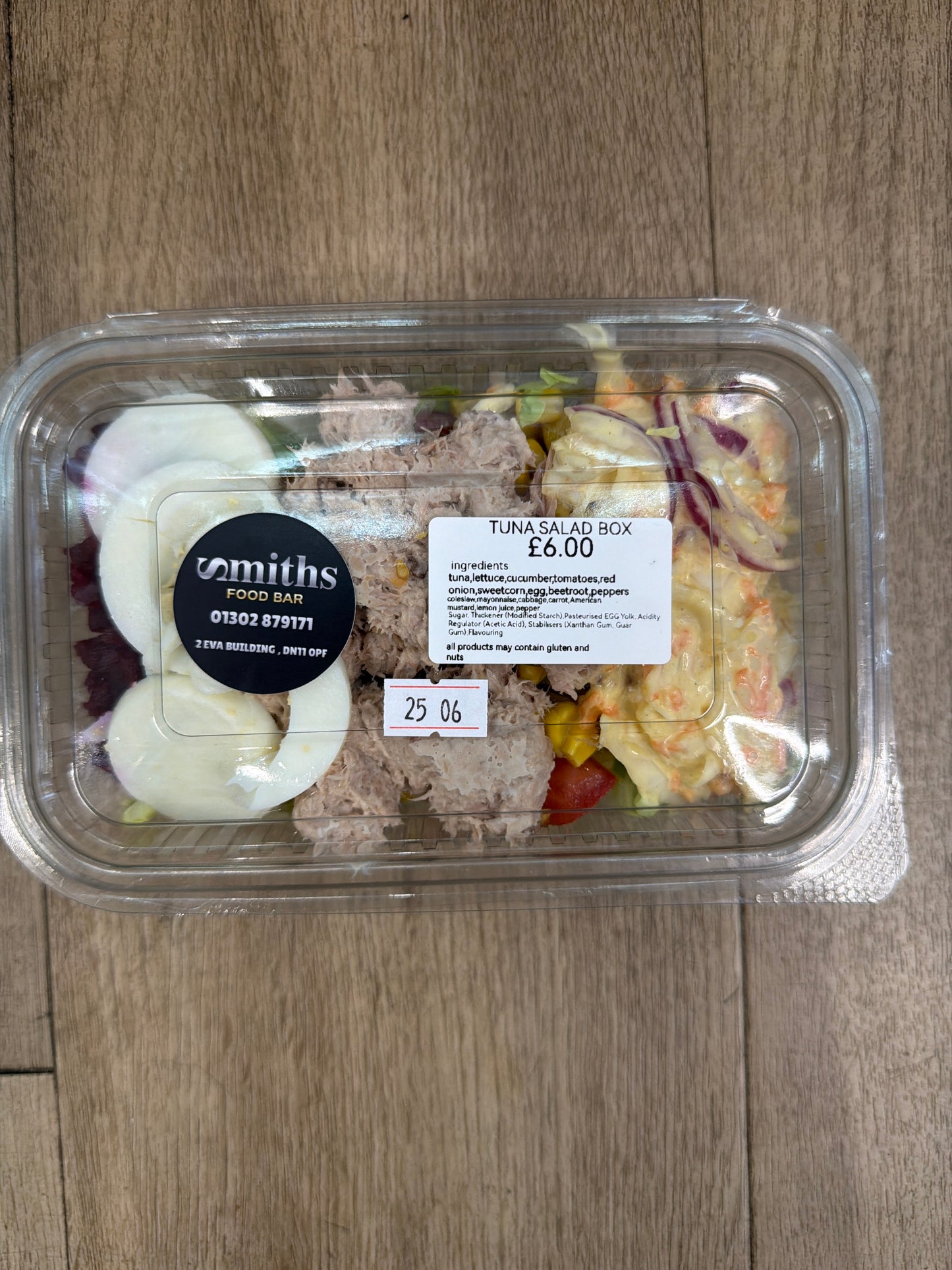 Smiths Food Bar Tuna Salad Box