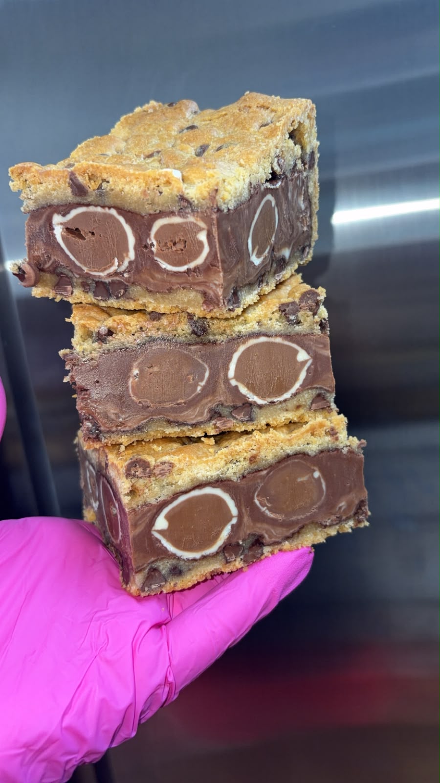 Killer Bakes Cookie Slice