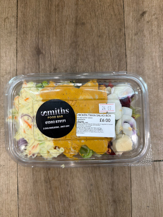 Smiths Food Bar Chicken Tikka Pasta Salad Box