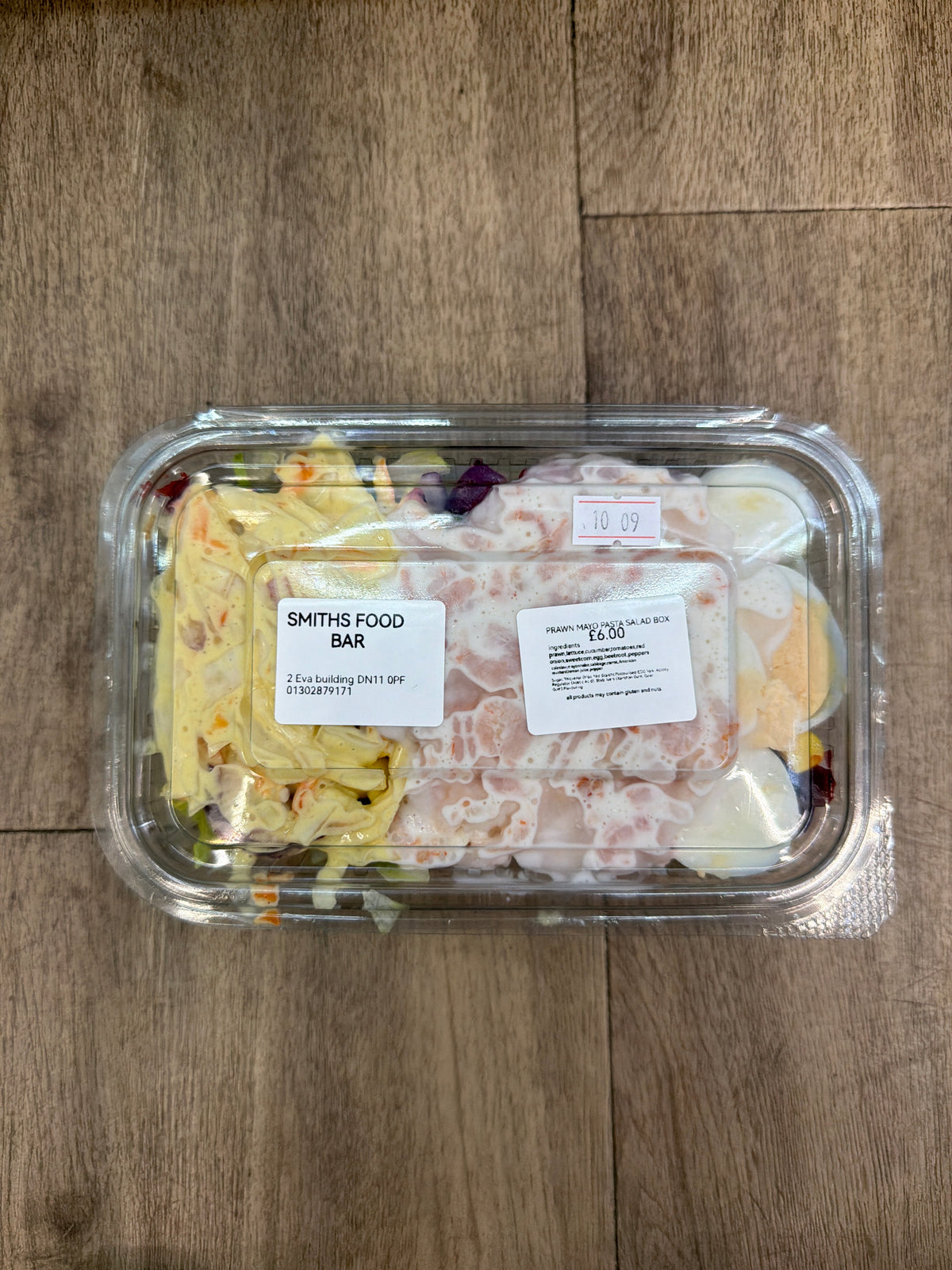Smiths Food Bar Prawn Mayo Pasta Salad Box