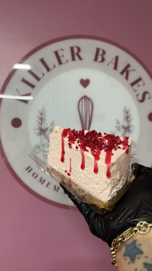 Killer Bakes XL Cheesecake Strawberry & Cream